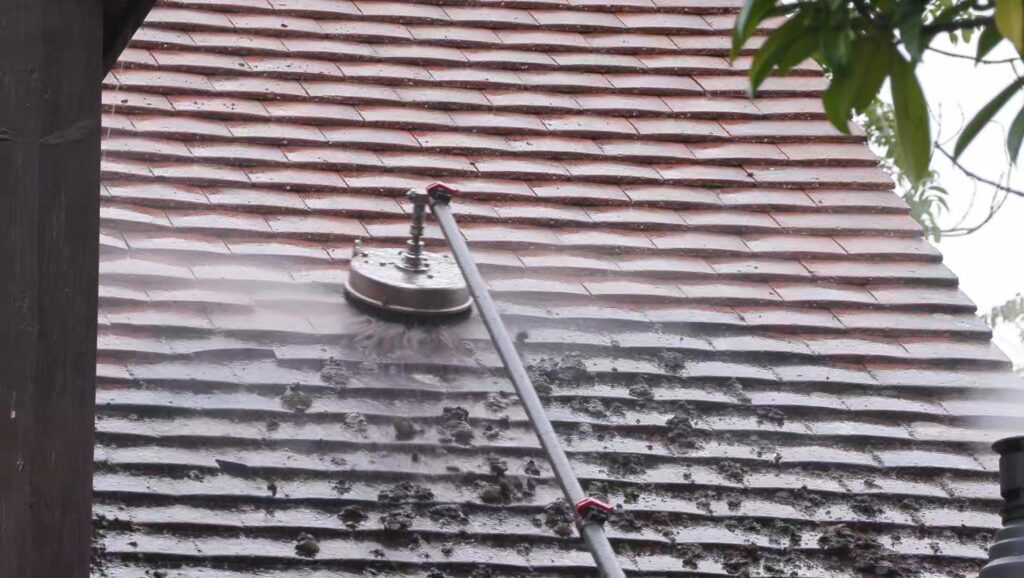 Roof Cleaning